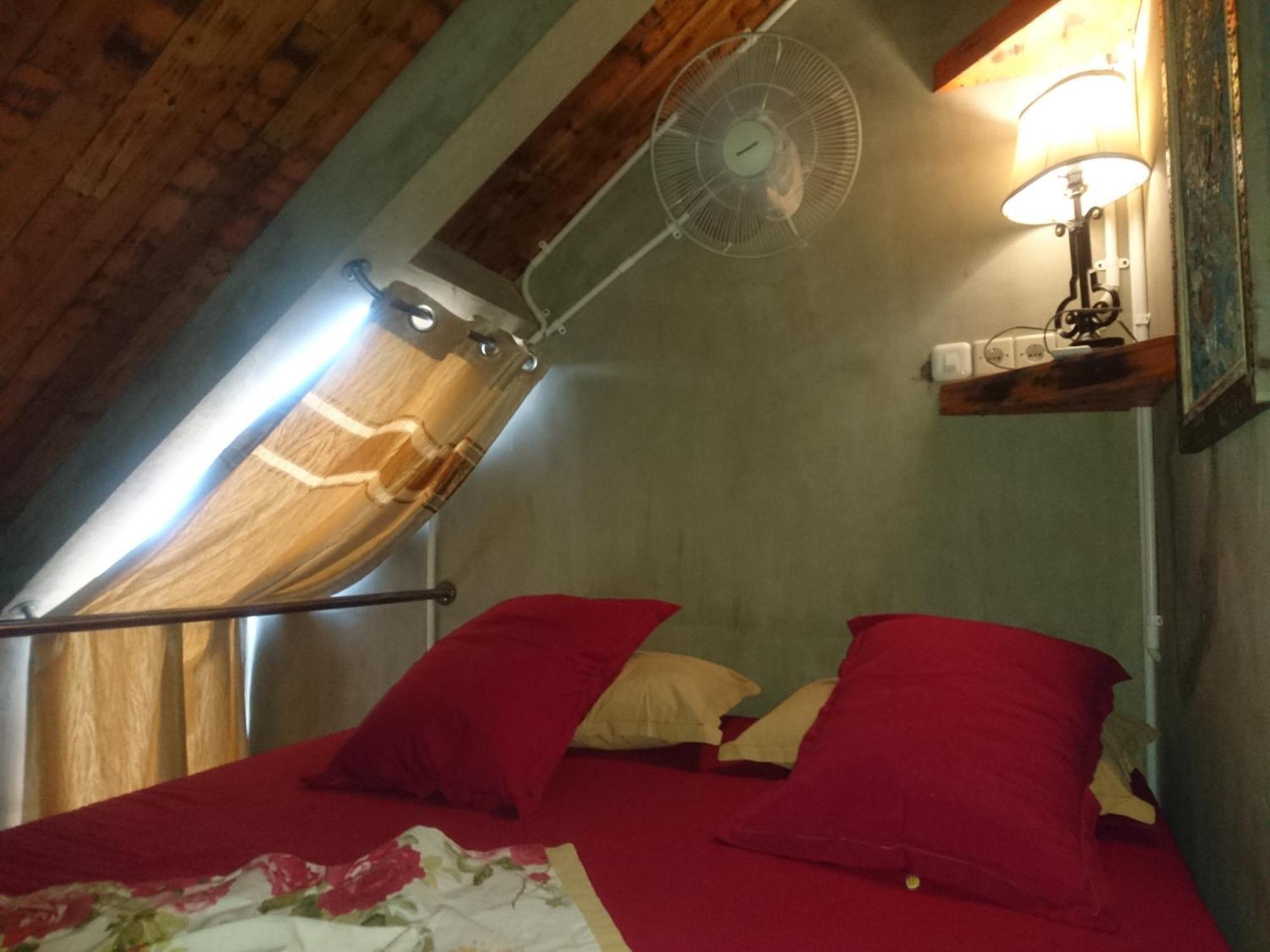 Shelter Hostel 玛琅 外观 照片